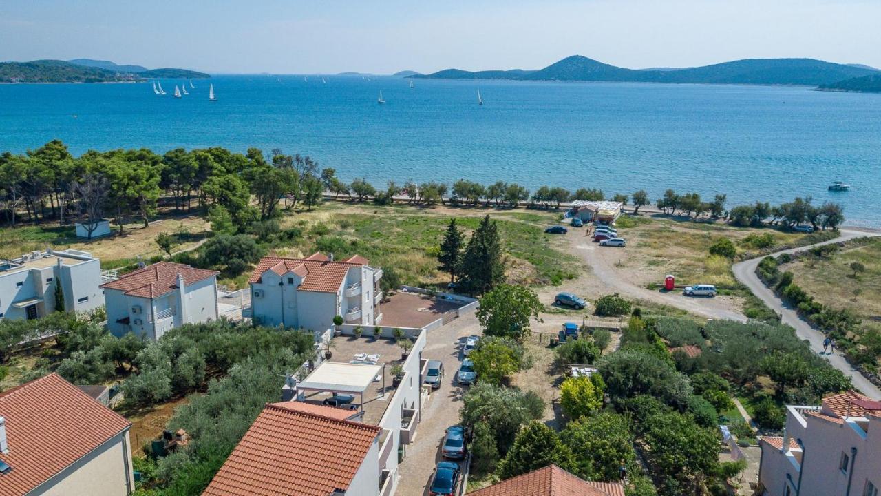 Apartments Luka Vodice Esterno foto