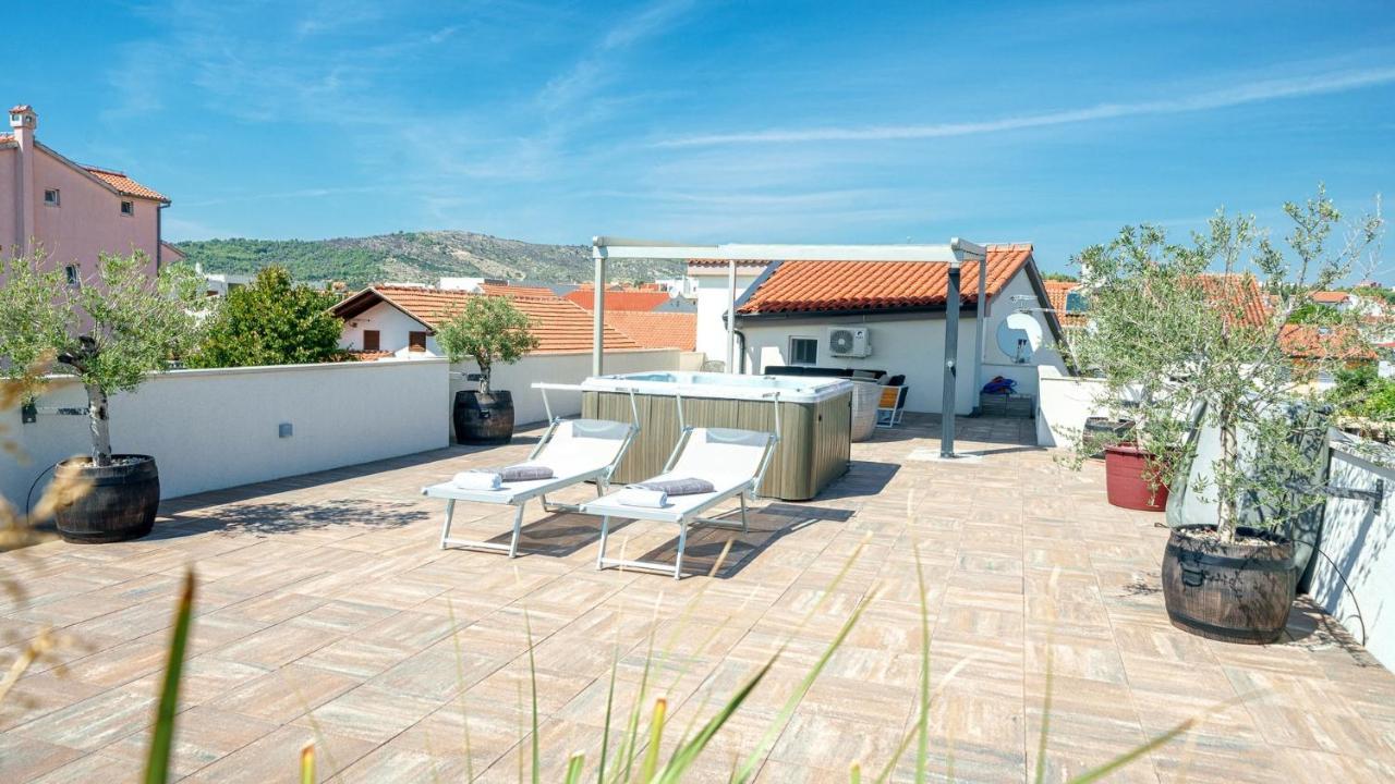 Apartments Luka Vodice Esterno foto