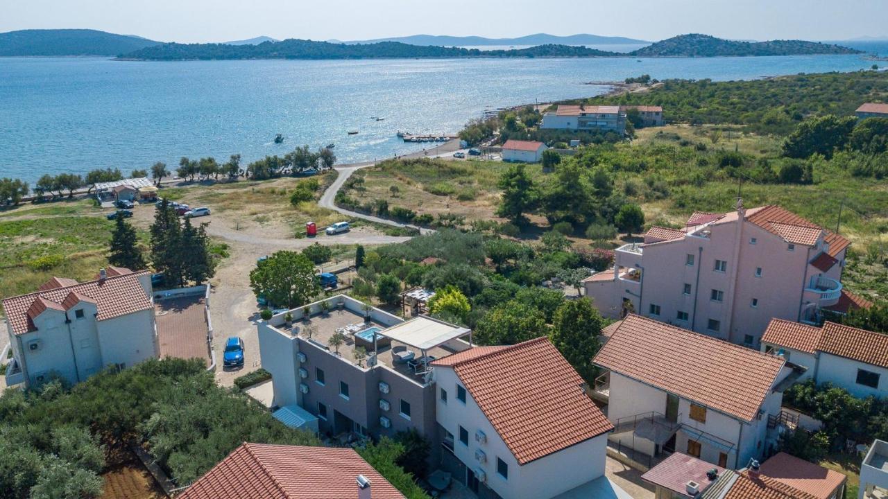 Apartments Luka Vodice Esterno foto