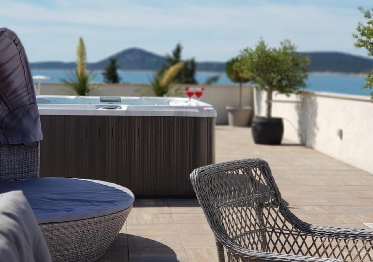 Apartments Luka Vodice Esterno foto